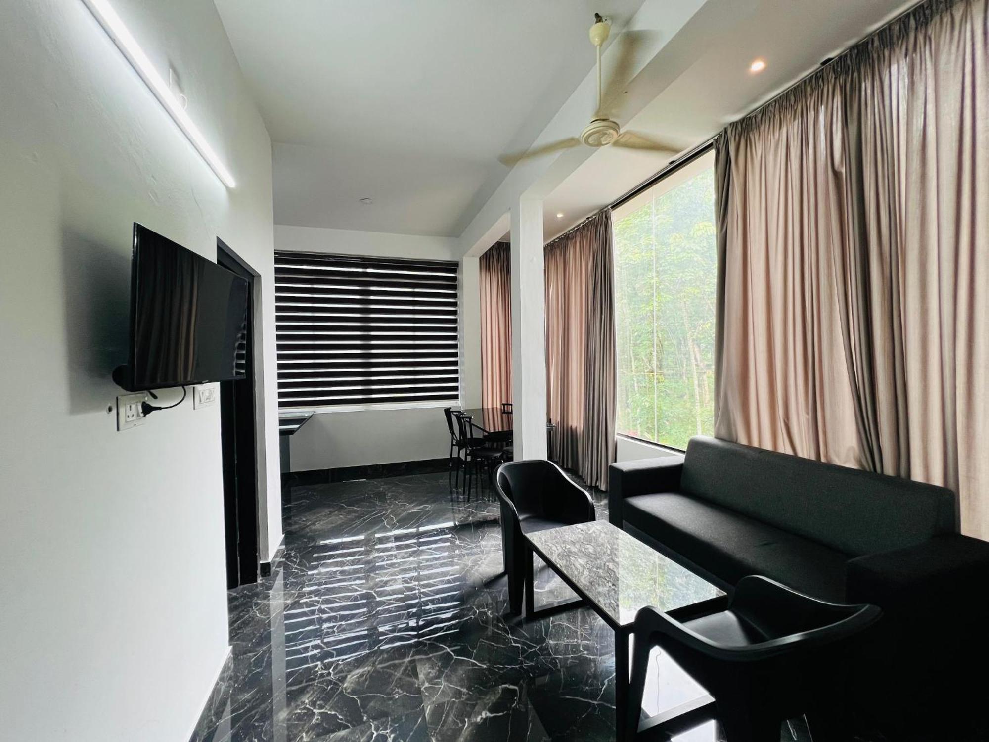 Nest Homes Nilambūr Extérieur photo